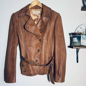 NWOT SUPER SOFT STUDDED DISTRESSED CARMEL COLOR LEATHER BELTED MOTO JACKET